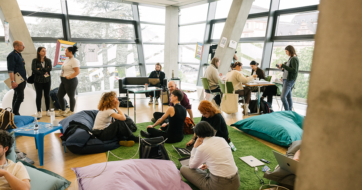 Blog image for Vorurteile, Macht, KI: Überlegungen von der Feminist AI LAN Party